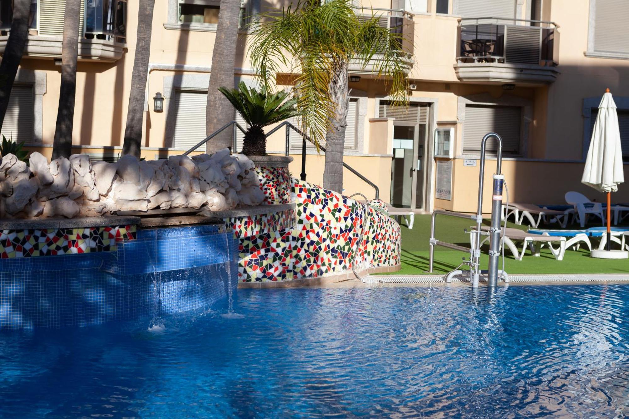Apartamentos Mediterraneo Real Фуэнхирола Экстерьер фото