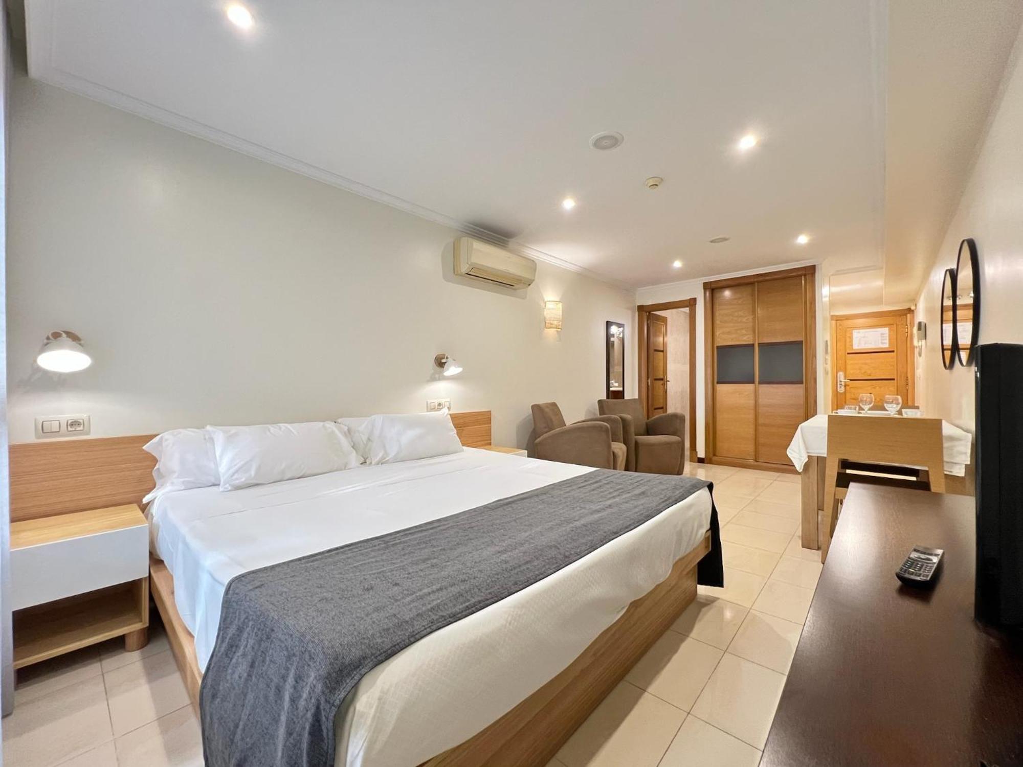 Apartamentos Mediterraneo Real Фуэнхирола Экстерьер фото