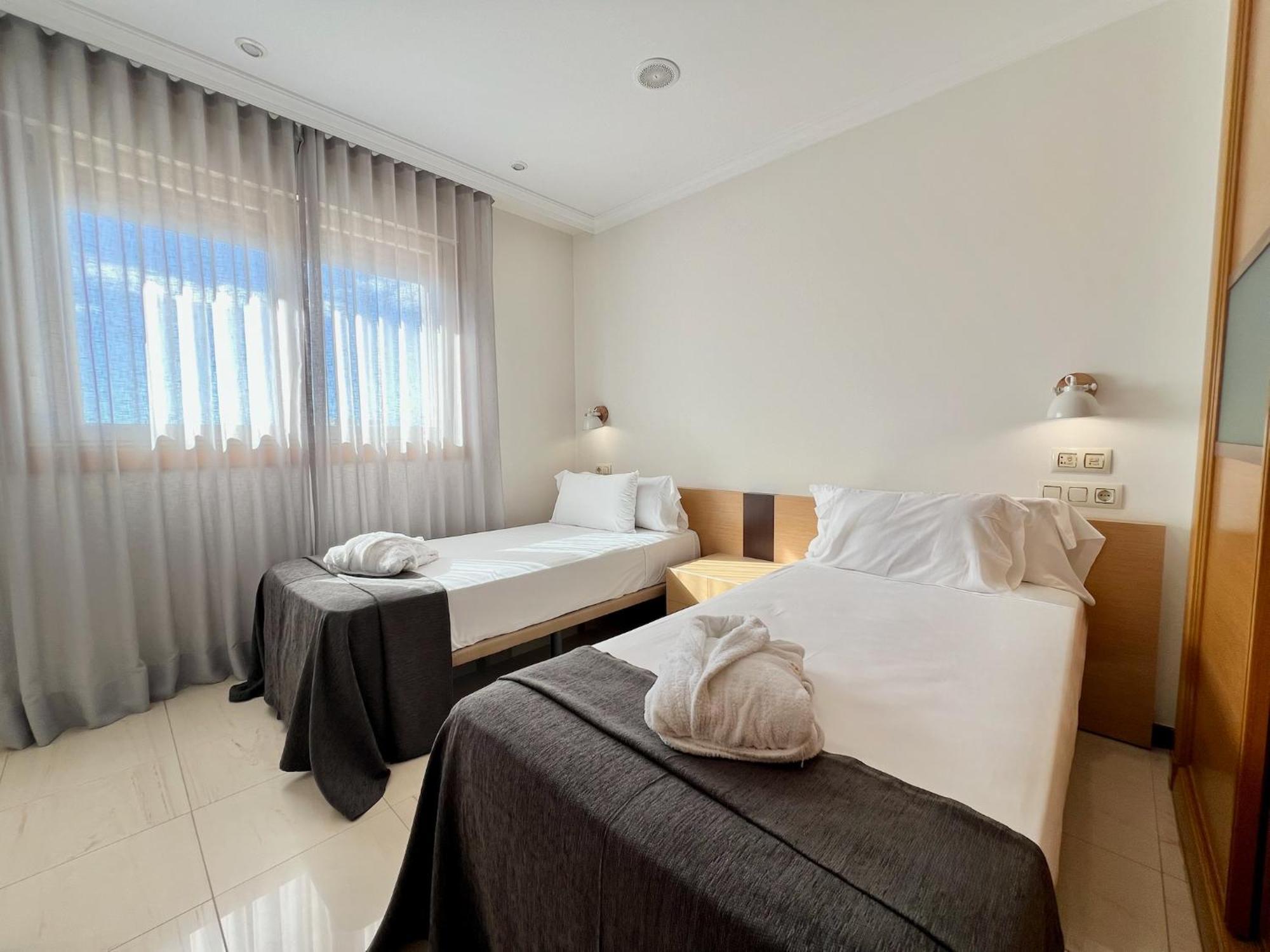 Apartamentos Mediterraneo Real Фуэнхирола Экстерьер фото